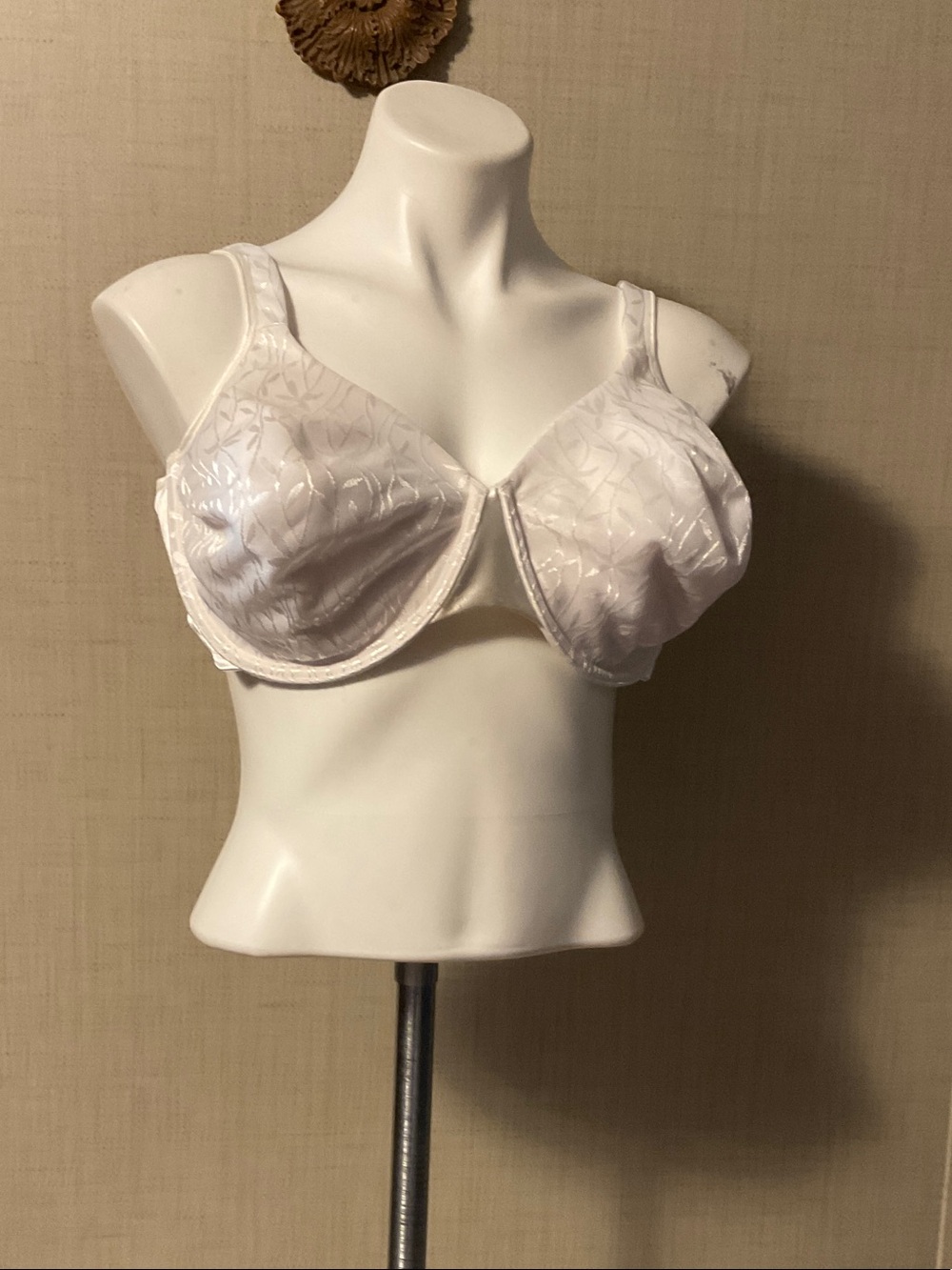 Playtex White Jacquard Underwire Bra